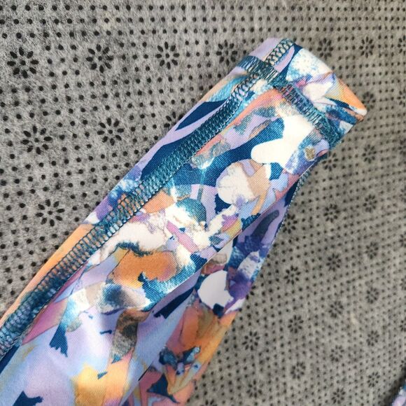 2 Pairs Girl's Size Exercise Leggings Size Small - Picture 15 of 16